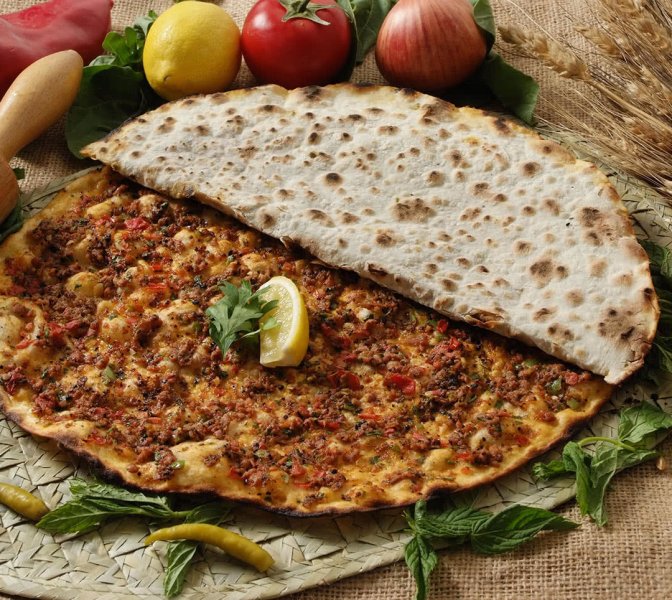 Lahmacun Özel
